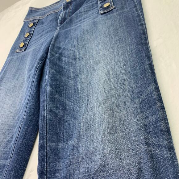 Chico's The Platinum Crop Size 1 Button Detail Yacht Sailor Cropped Denim Jeans - Picture 4 of 7